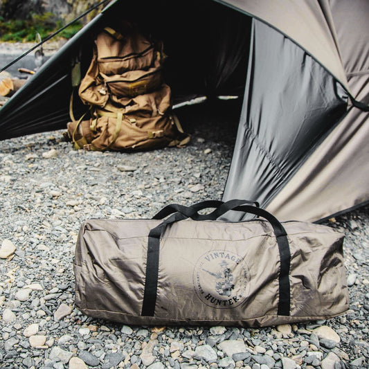 ハンターズ・タープ(4x4m・遮熱ブラックコーティング)|Vintage Hunter